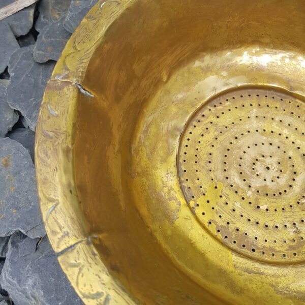 ancienne bassine passoire cuivre merveille et bout de chandelle 4