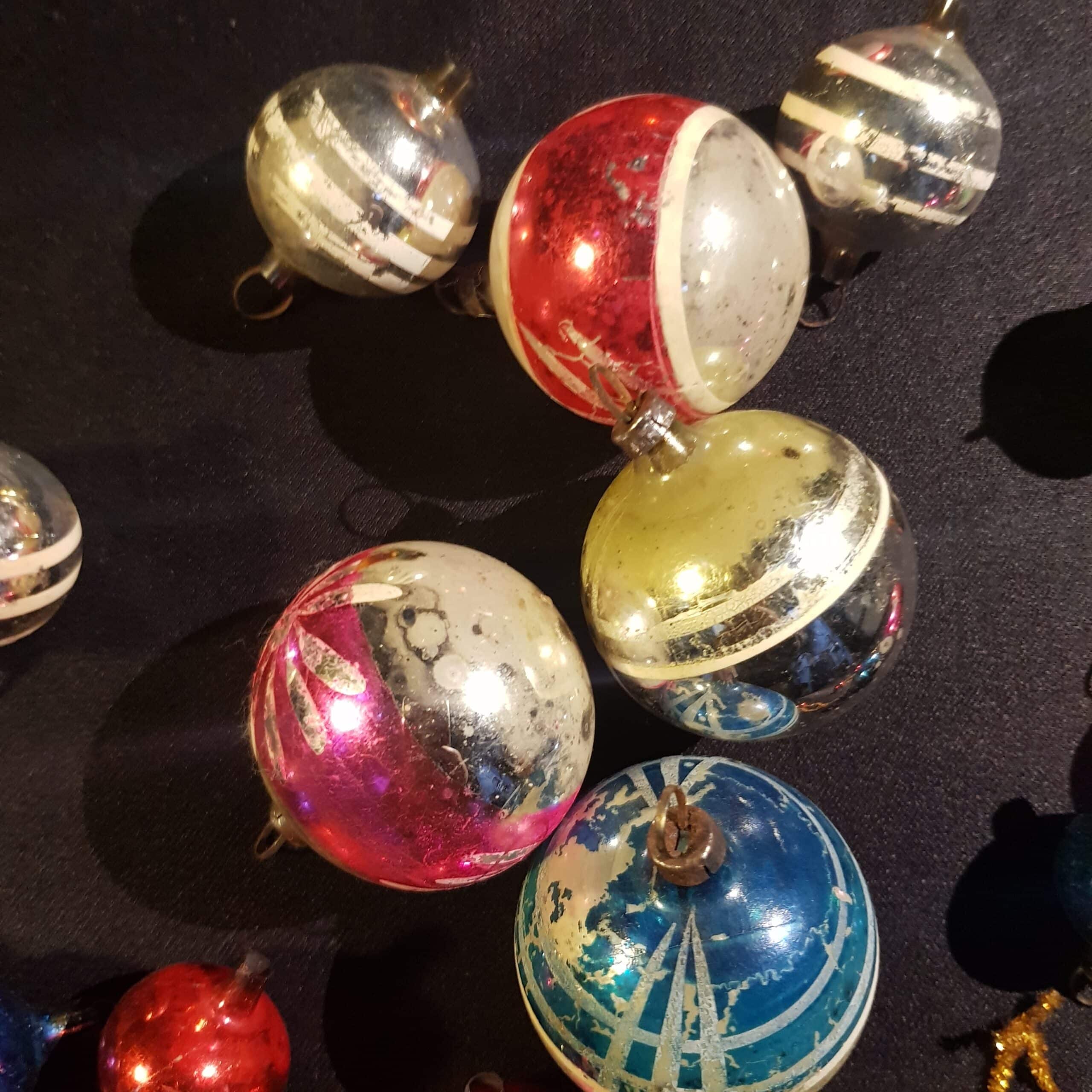 Anciennes boules de Noël - Merveille & bout de chandelle