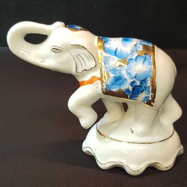 elephant porcelaine chine merveille et bout de chandelle brocante