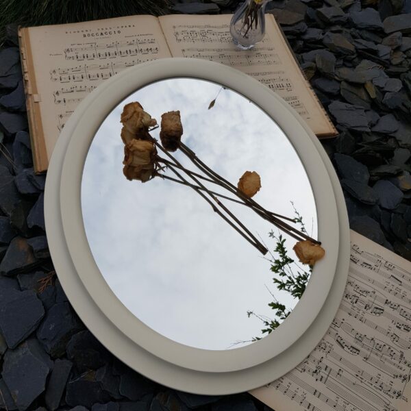 miroir ovale bois blanc merveille et bout de chandelle 1 scaled