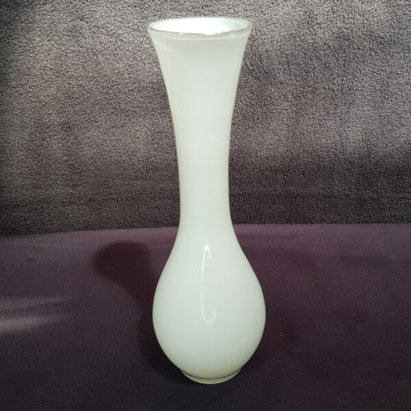 petit vase verre blanc decor fleurs brocante vintage decovintage 3 scaled