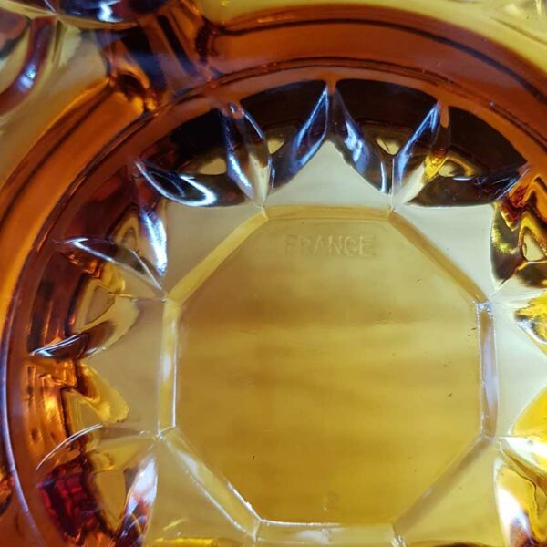 plat apéritif verre ambré objet chiné merveille bout chandelle 2