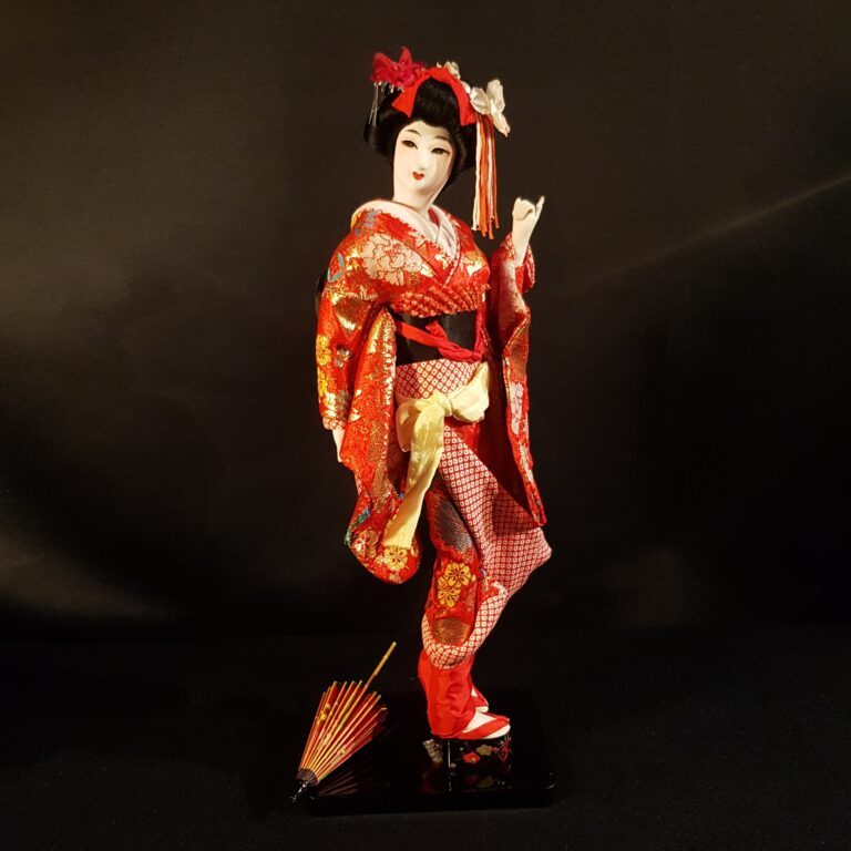 poupee collection asiatique geisha japonnaise merveille et bout de chandelle