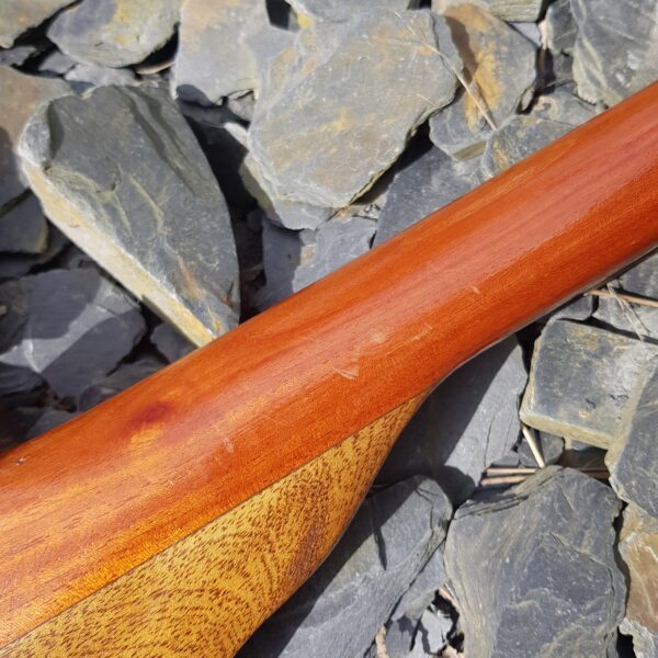 ukulele tahitien en bois merveille et bout de chandelle 12