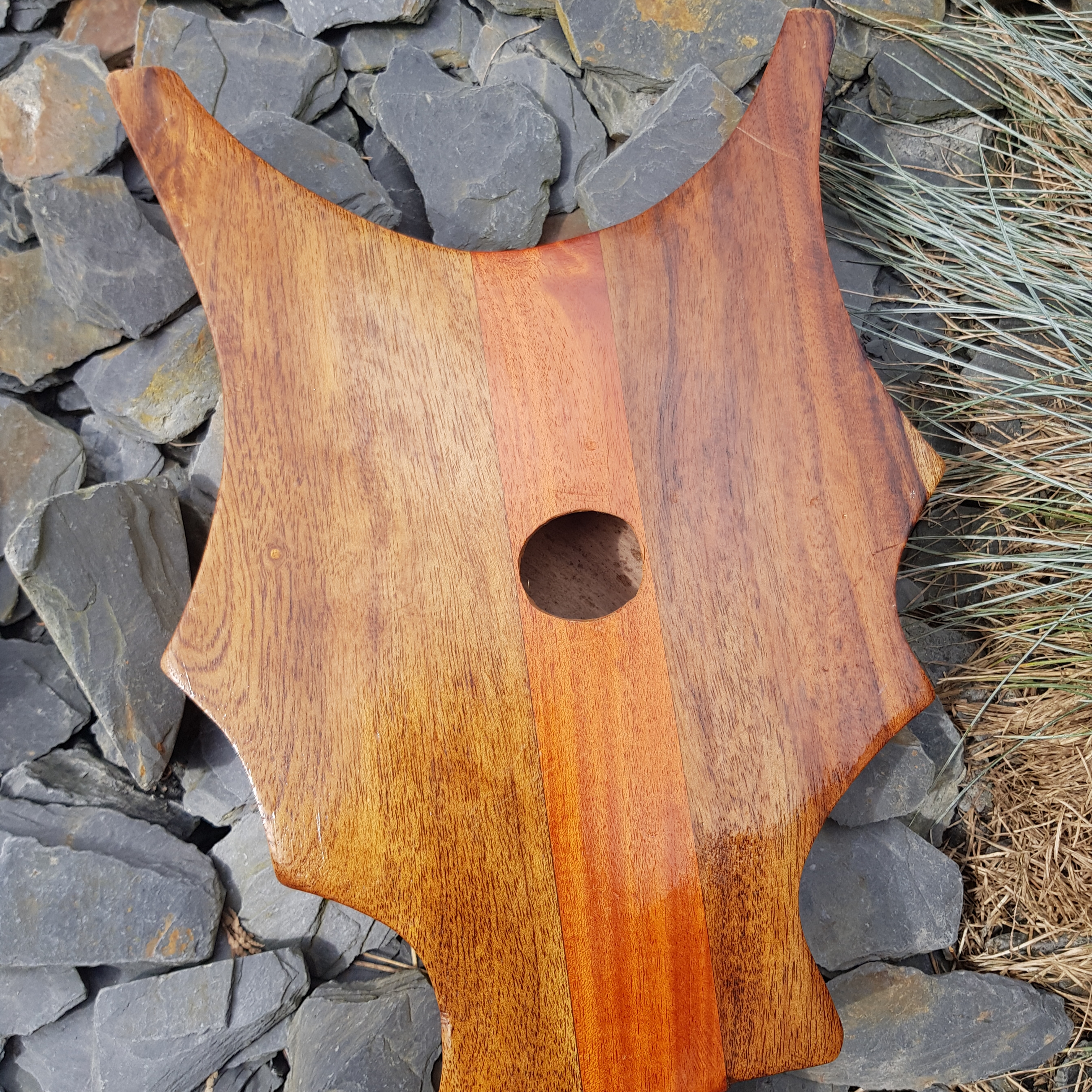 ukulele tahitien en bois merveille et bout de chandelle 8