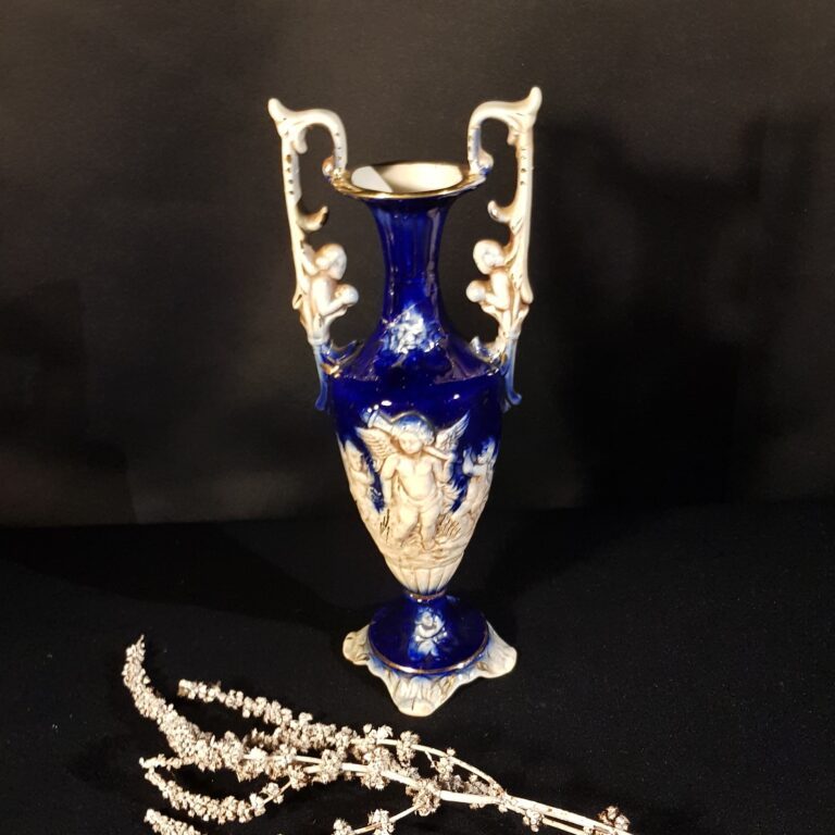 vase chrubins bleu dorure italien merveille et bout de chandelle